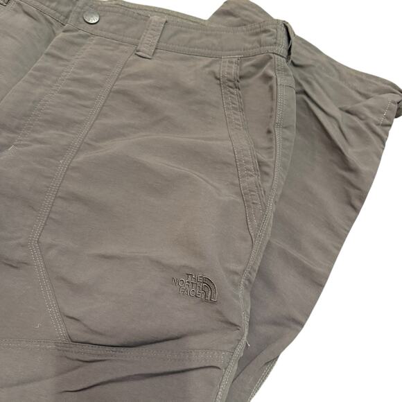 North Face Men’s dark gray pants, water resistant/proof, Size 40 - Picture 2 of 5